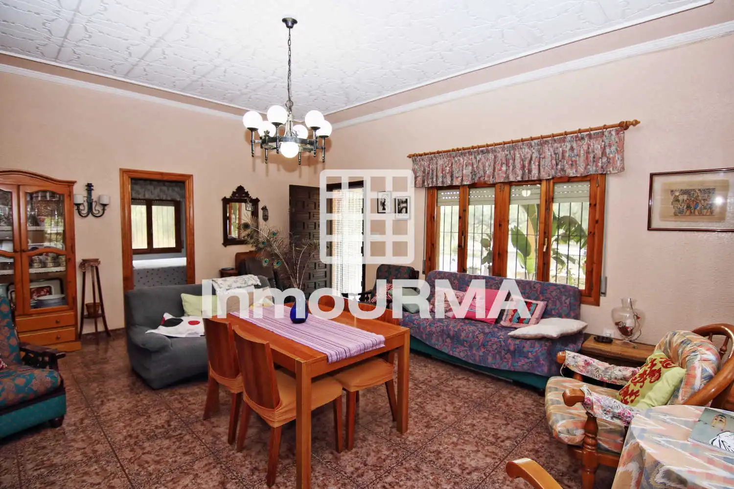 Sala de estar de Casa o chalet en venta en Elda con Aire acondicionado, Calefacción y Jardín privado