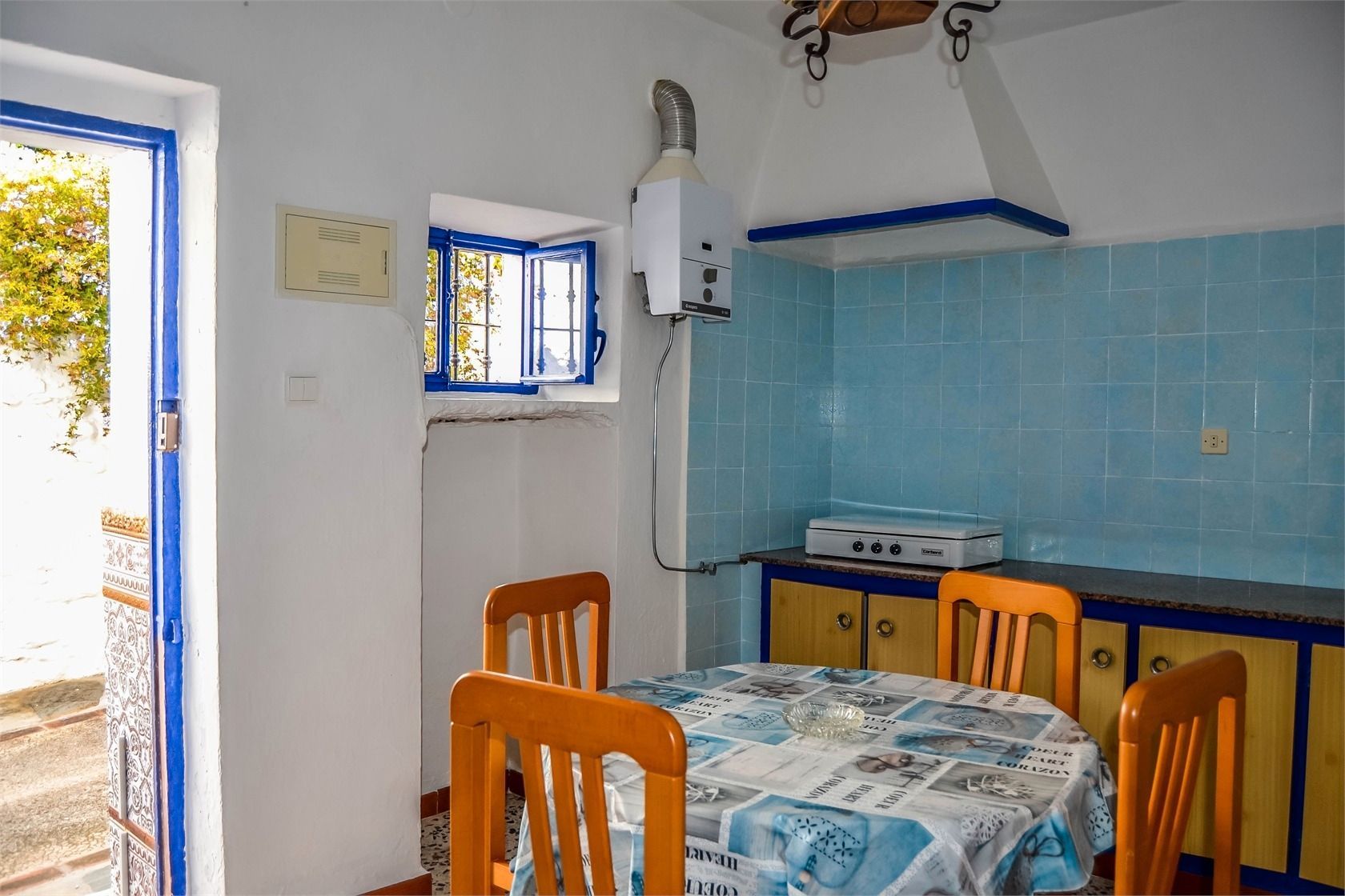 Kitchen of Country house for sale in Arenas