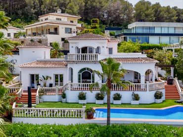 Villa con piscina in vendita a Centro ciudad