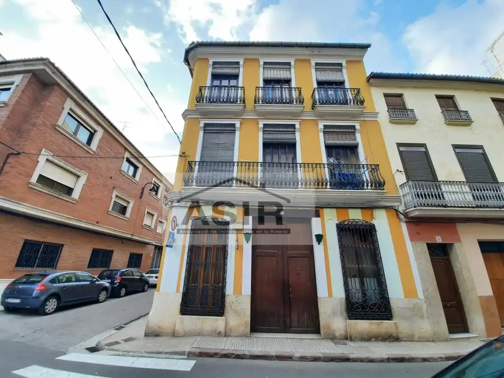 Local comercial en venda a Casc Urbà, imagen 3
