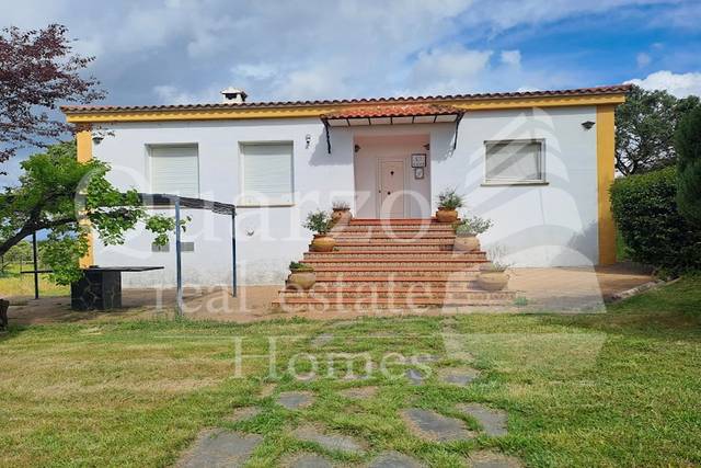 Casa-chalet en Venta en Herrera de Alcántara