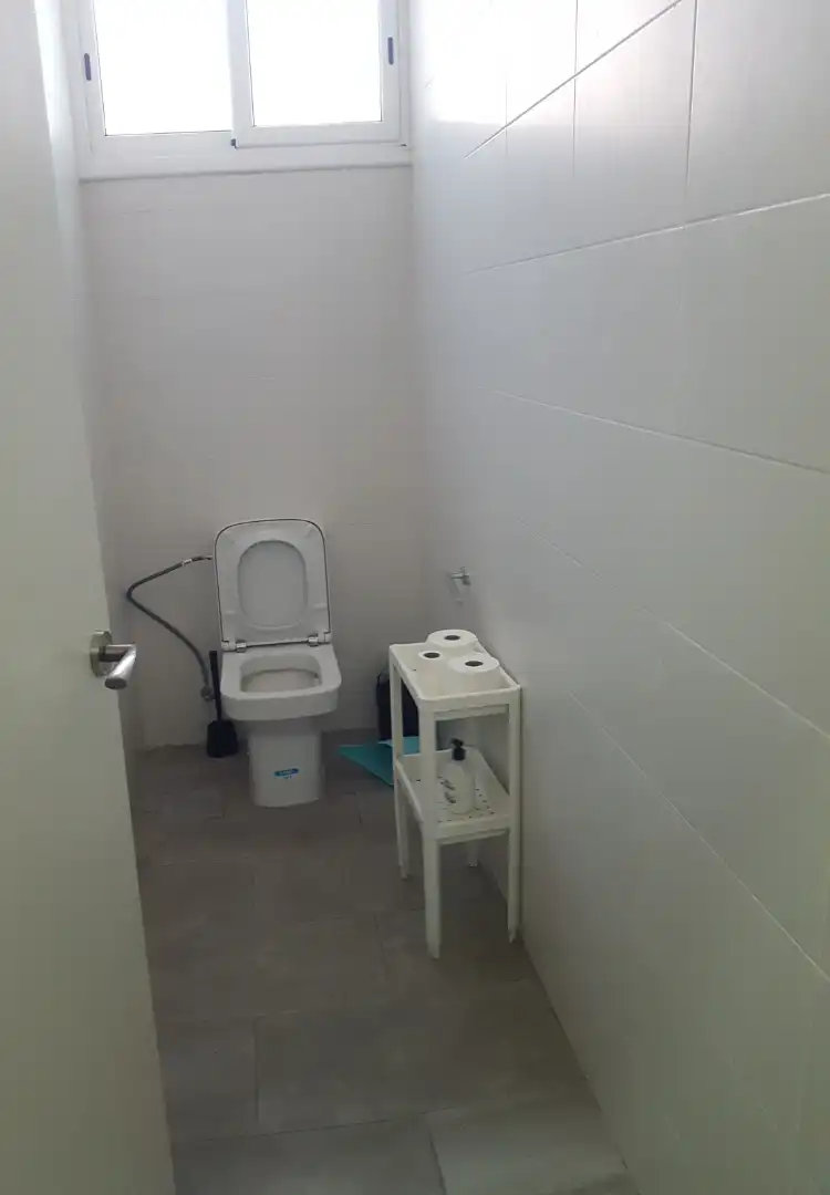 Bathroom of Ground floor for sale in Badalona  with Air Conditioner, Heating and Parquet flooring