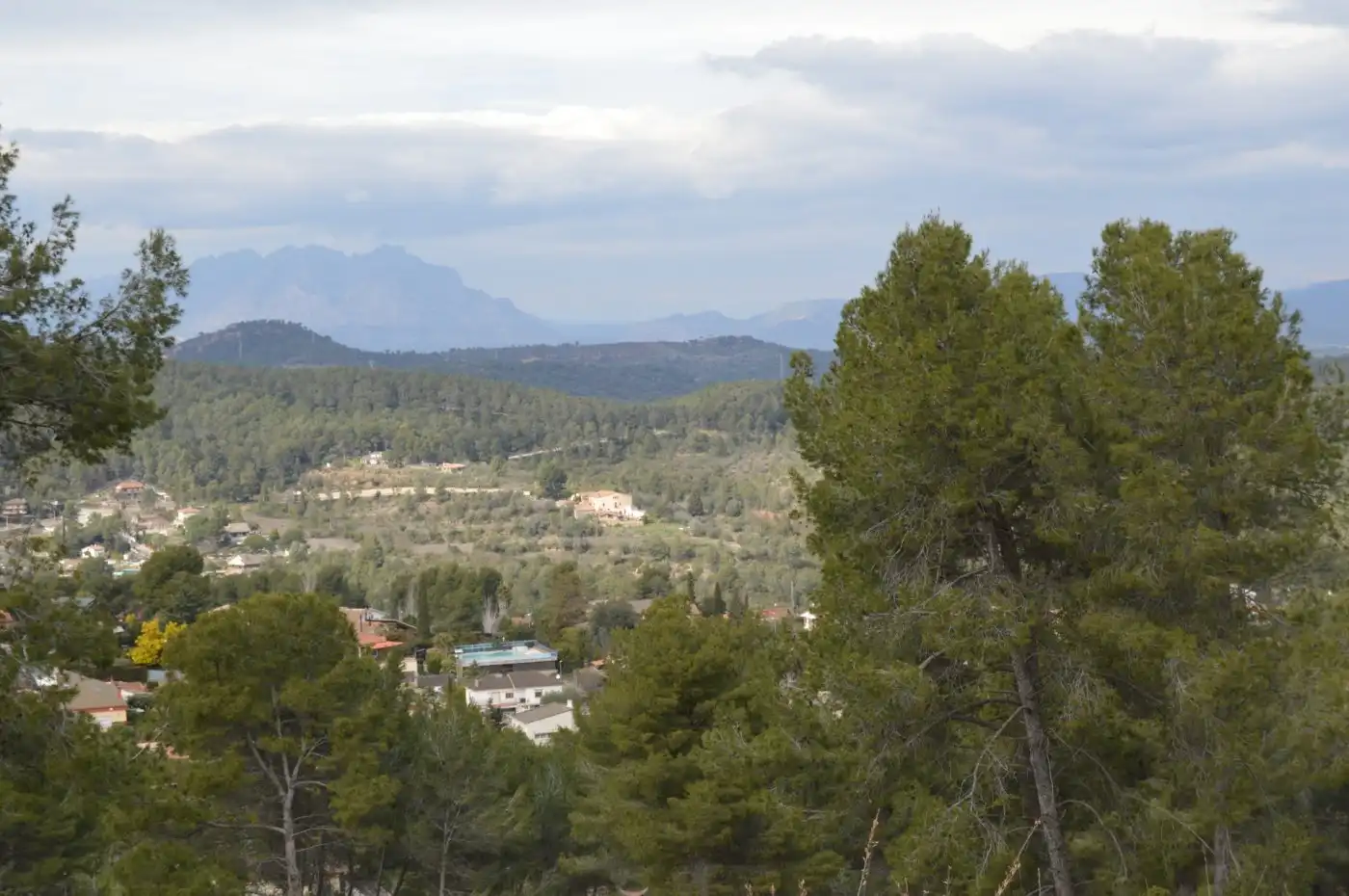 Wohnbaugrundstück zum Verkauf in Corbera de Llobregat, imagen 2