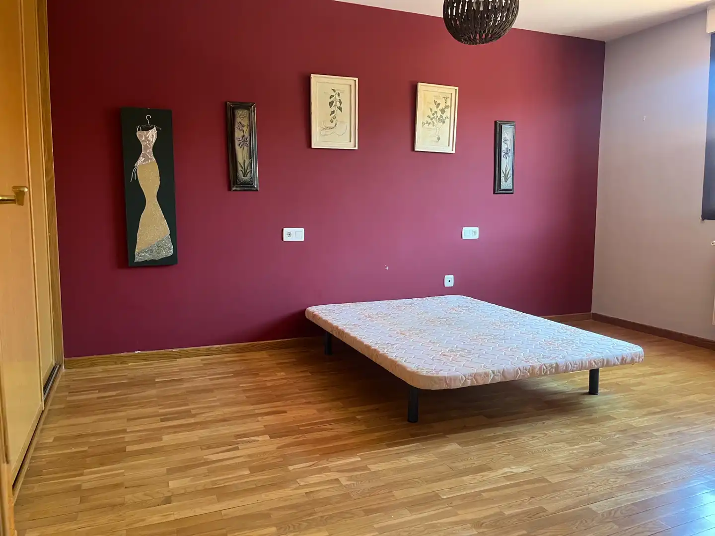 Dormitori de Casa adosada en venda en Monterrubio de Armuña amb Calefacció, Jardí privat i Parquet