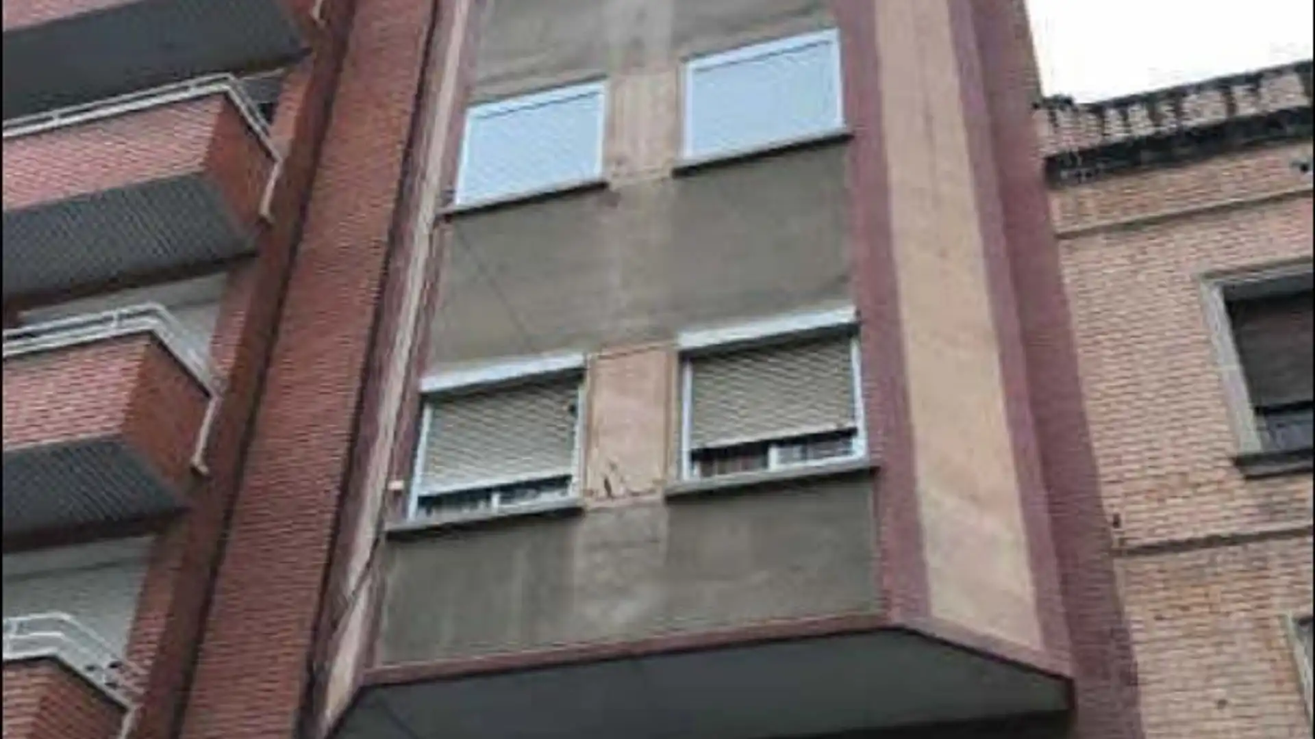 Exterior view of Flat for sale in L'Hospitalet de Llobregat