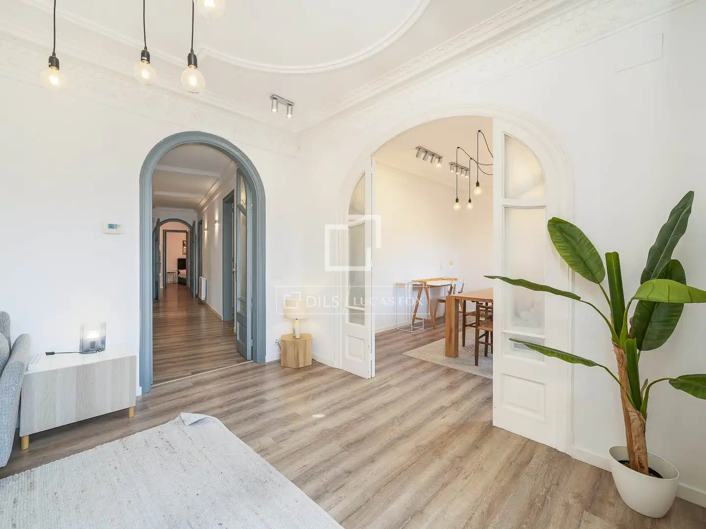 Flat for sale in Barcelona  with Air Conditioner, Terrace and Furnished