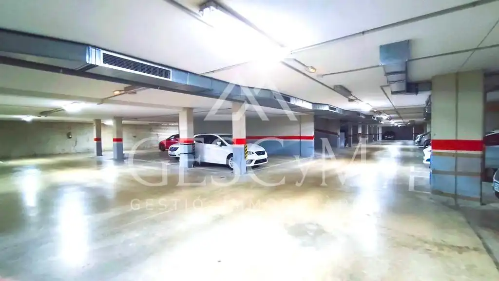 Parkplatz von Wohnung zur Miete in Sabadell mit Heizung, Terrasse und Gemeinschaftspool