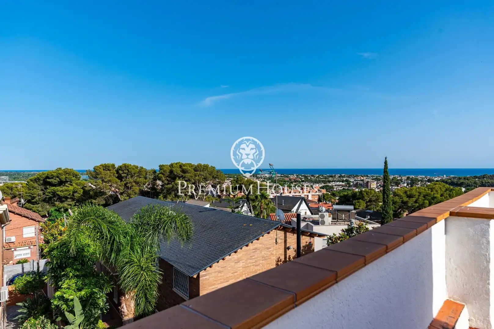 Terrassa de Casa adosada en venda en Castelldefels amb Aire condicionat, Calefacció i Jardí privat