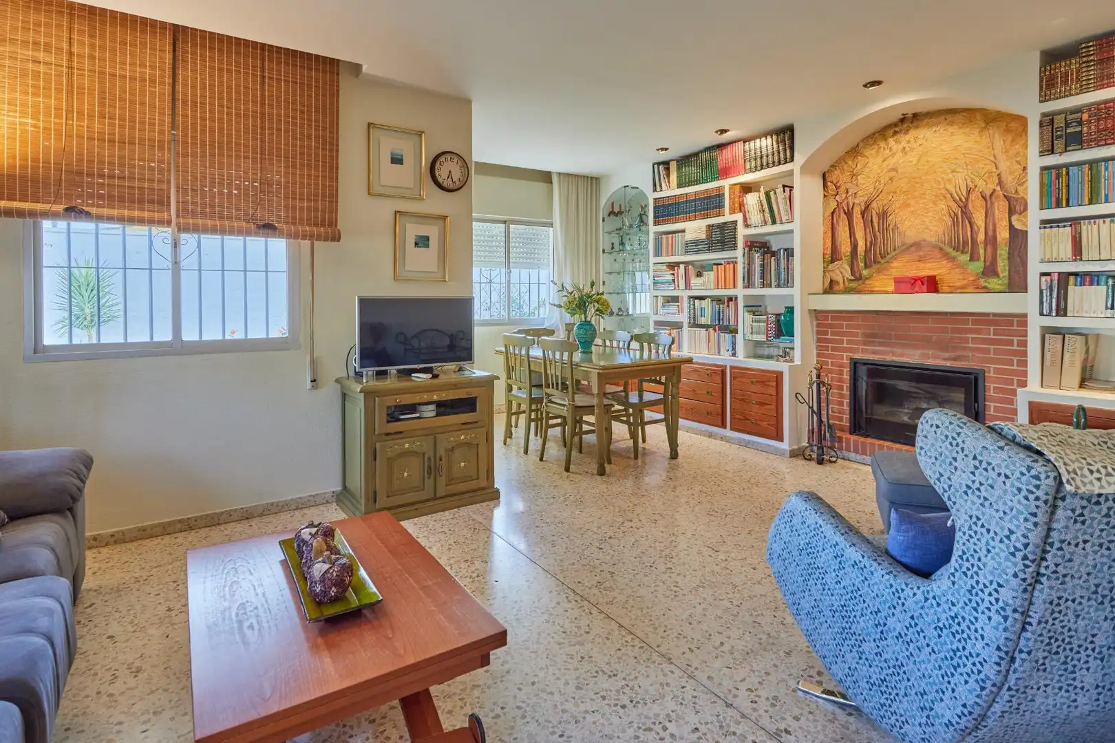 Sala d'estar de Casa o xalet en venda en El Puerto de Santa María amb Jardí privat i Piscina comunitària