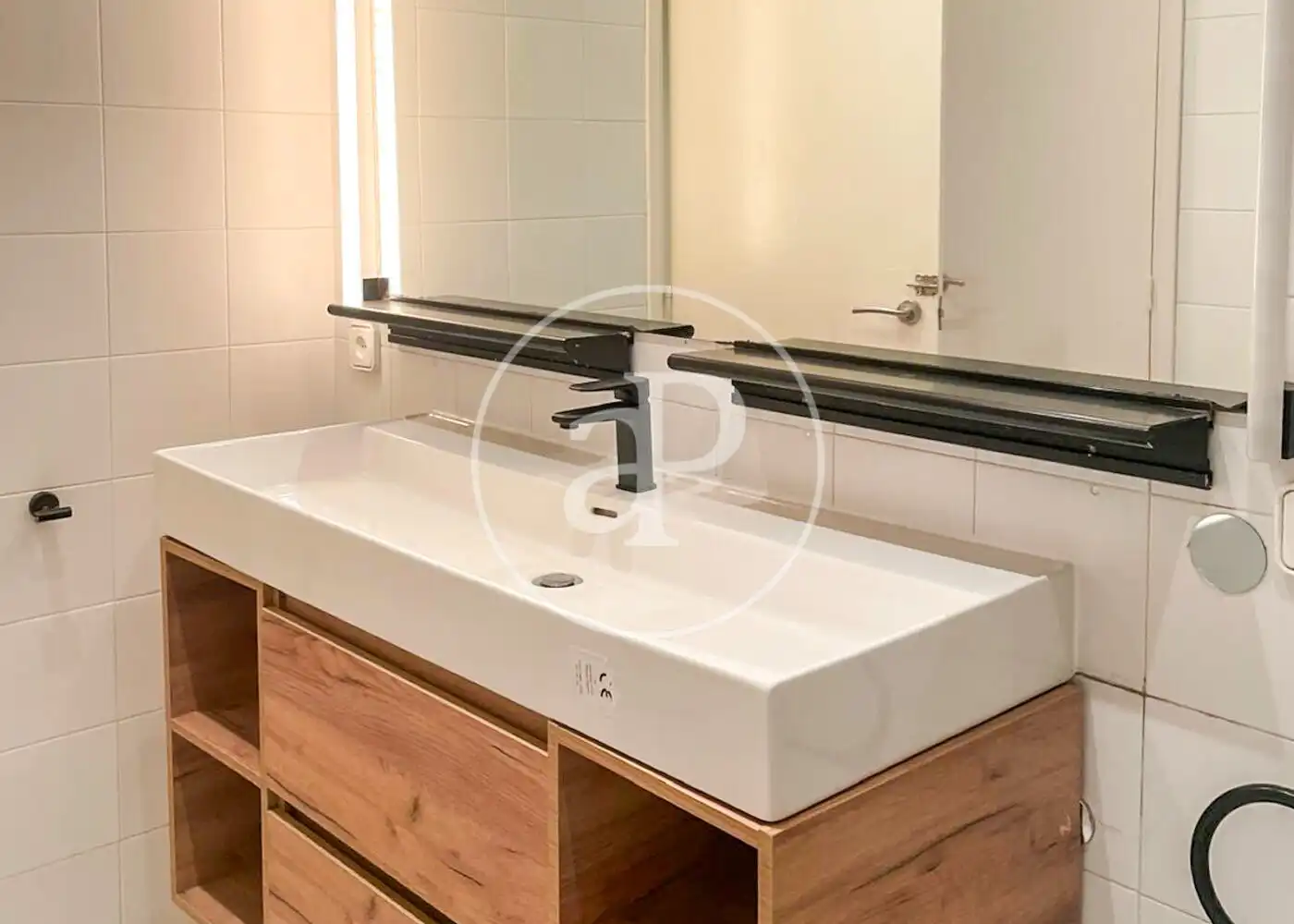 Bathroom of Flat for sale in Sant Cugat del Vallès  with Heating, Terrace and Balcony