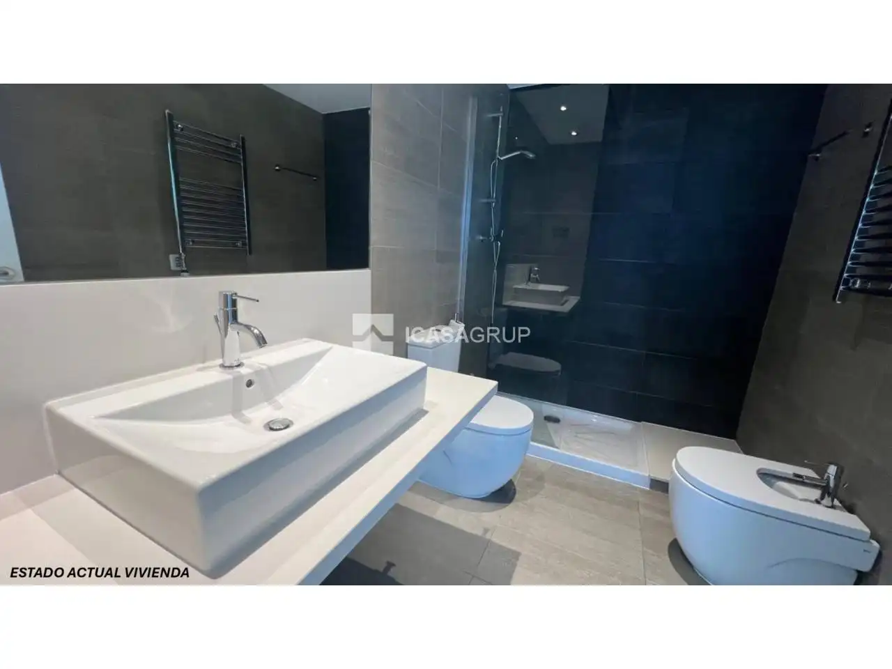 Bathroom of Flat for sale in Barcelona  with Air Conditioner, Heating and Parquet flooring