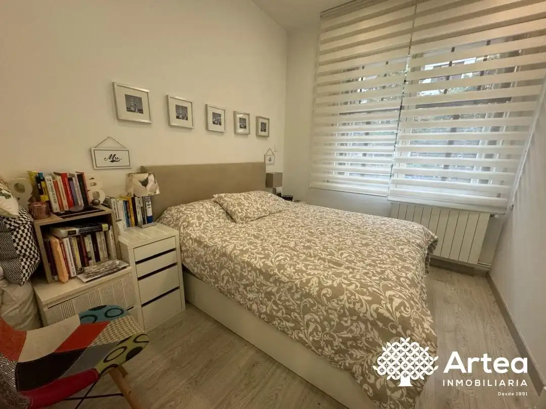 Dormitori de Pis en venda en Bilbao  amb Calefacció, Jardí privat i Alarma