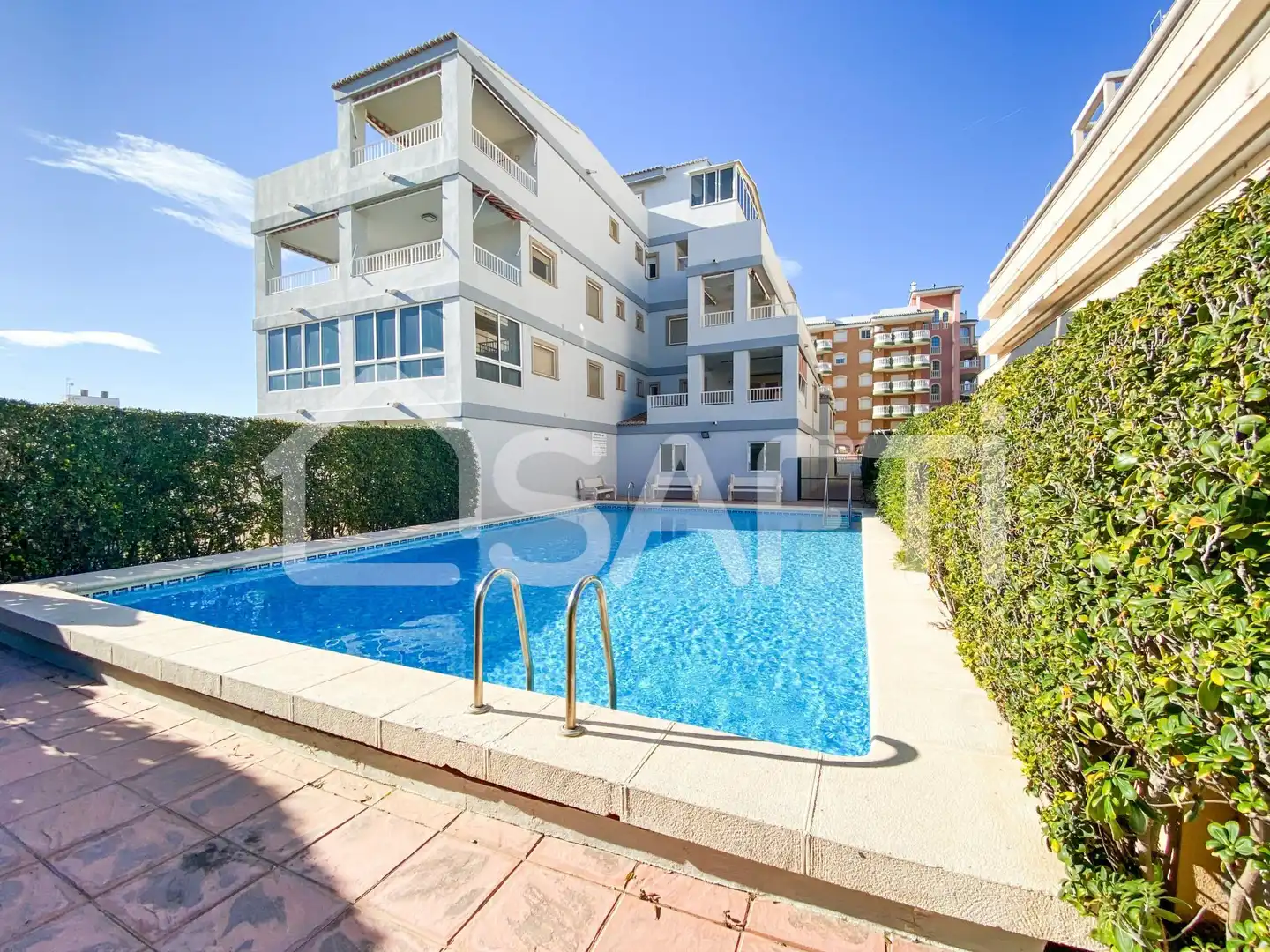 Piscina de Casa adosada en venda en Sueca amb Terrassa, Balcó i Piscina comunitària