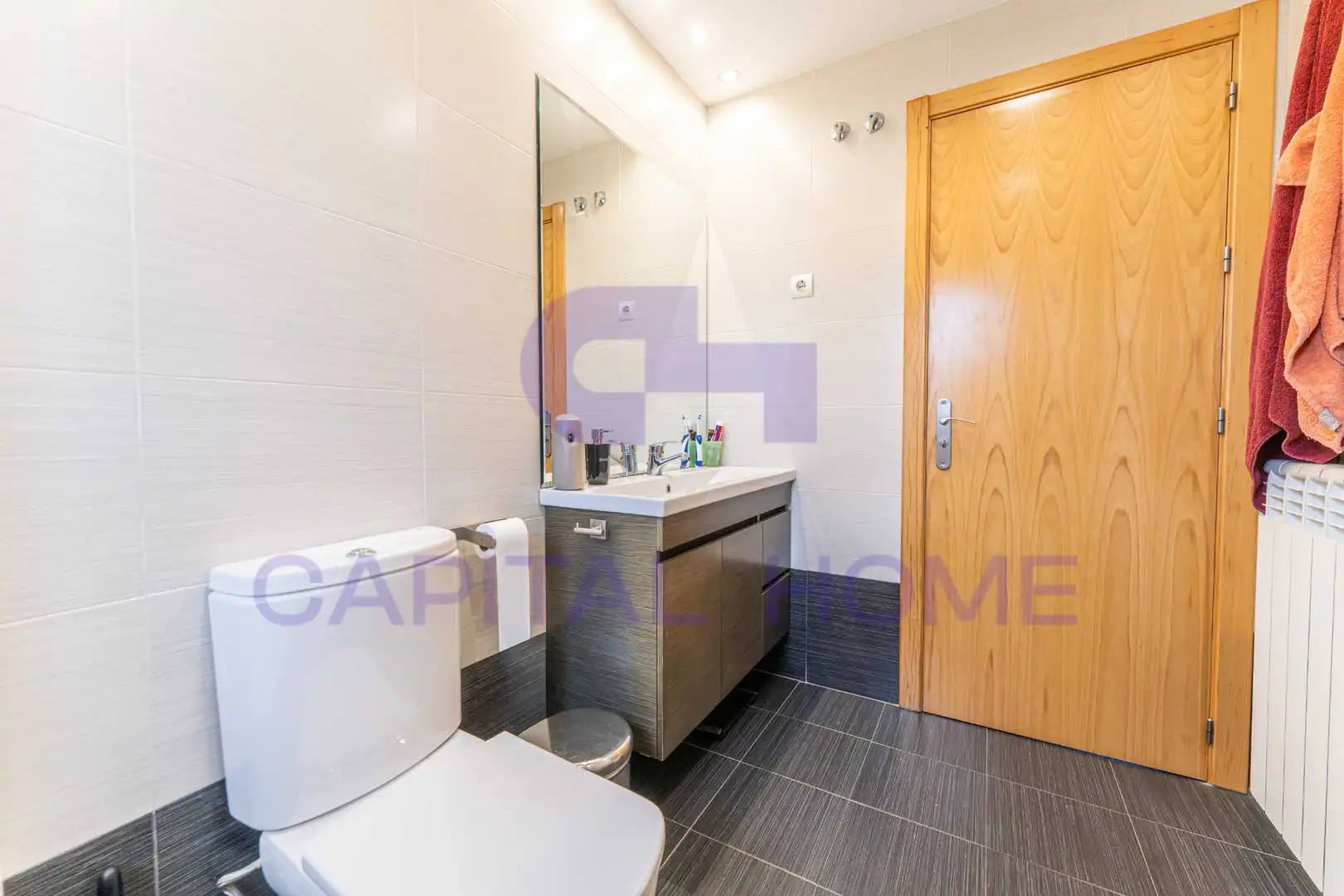 Baño de Casa adosada en venta en Navalcarnero con Aire acondicionado, Calefacción y Jardín privado