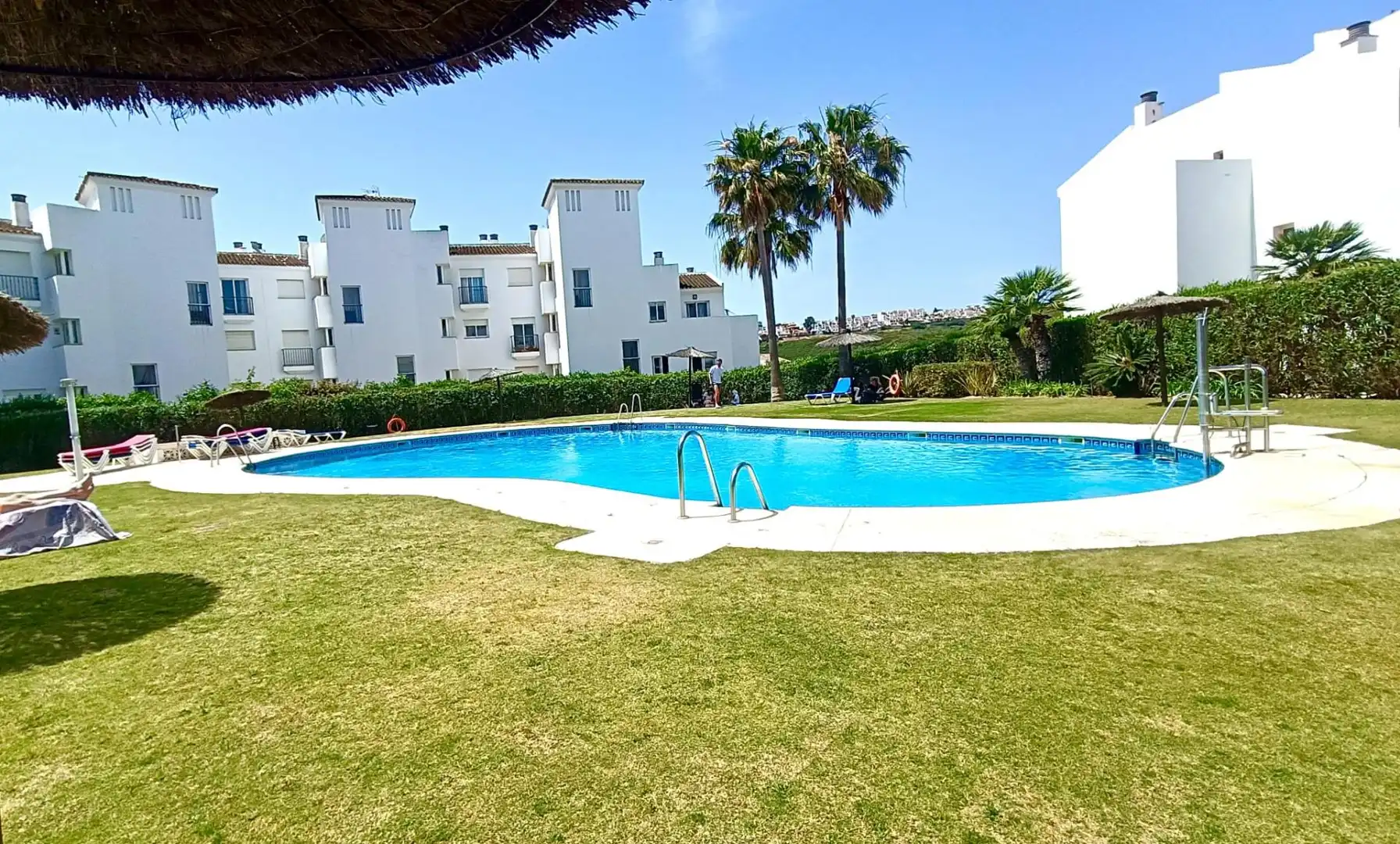 Garden of Flat for sale in Manilva