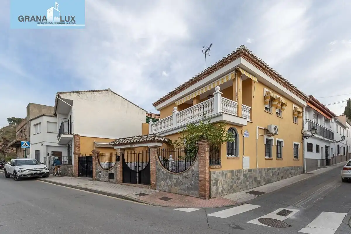 Haus zum Verkauf in Calle Guarnón