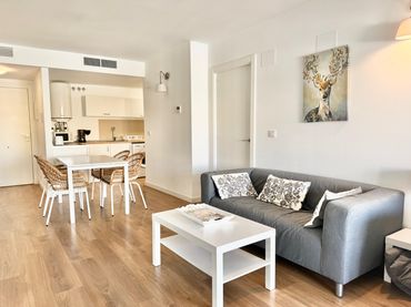 Apartament amb piscina de lloguer a Carrer Gran Khan