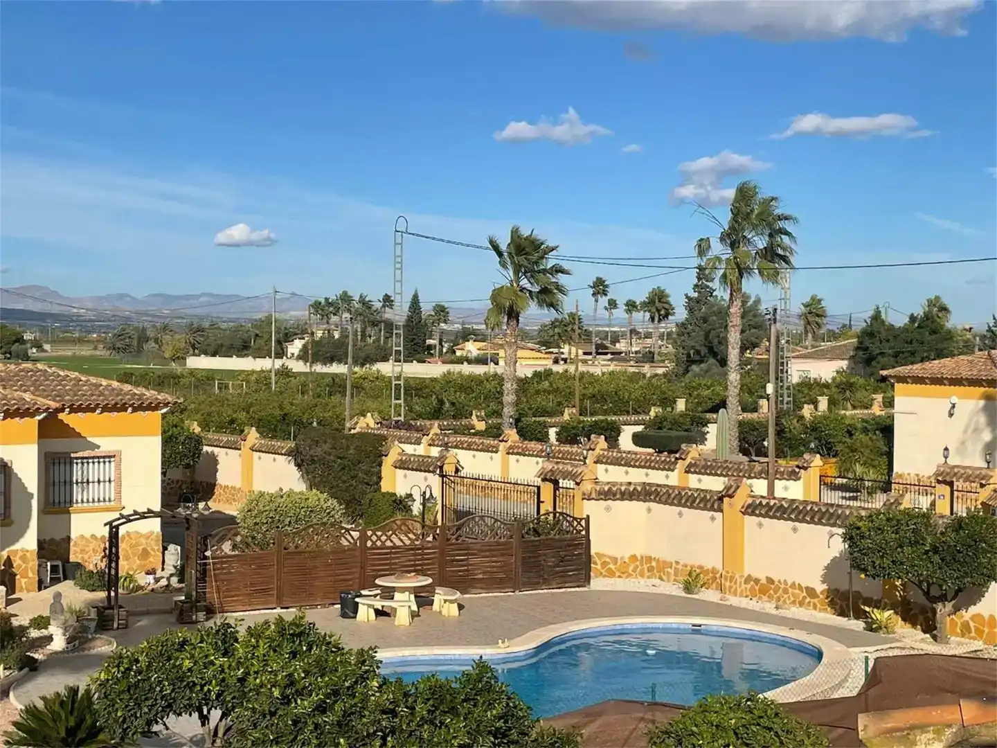 Vista exterior de Finca rústica en venda en Catral amb Aire condicionat, Jardí privat i Parquet