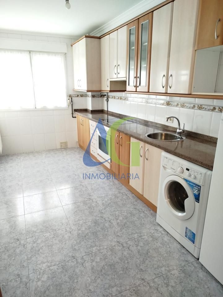 Cocina de Piso de alquiler en Villaquilambre con Calefacción, Parquet y Trastero