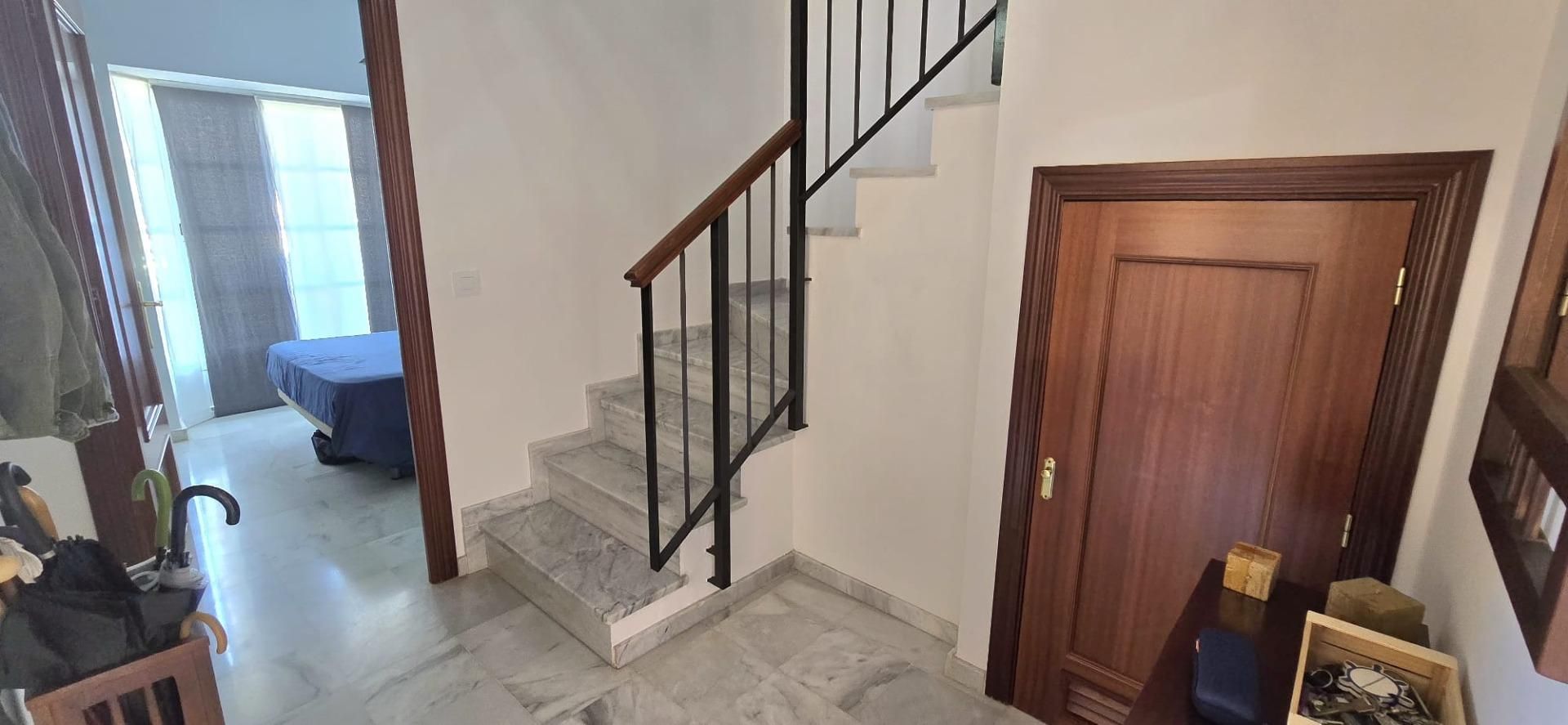 Casa adosada en venda en San Fernando amb Aire condicionat, Calefacció i Jardí privat