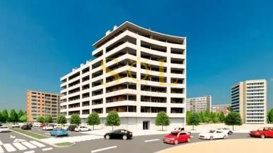 Flat with lift for sale in Calle Aluches