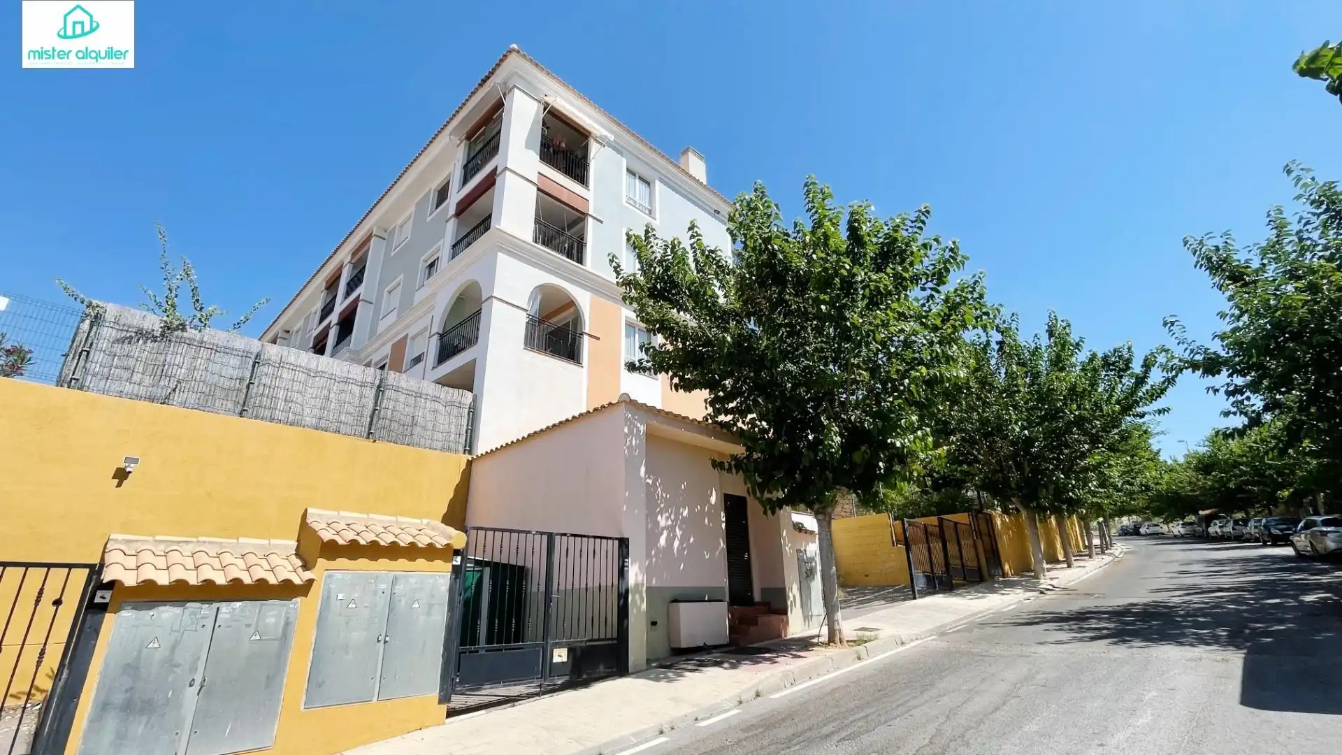 Vista exterior de Apartamento de alquiler en Mutxamel con Calefacción, Jardín privado y Terraza