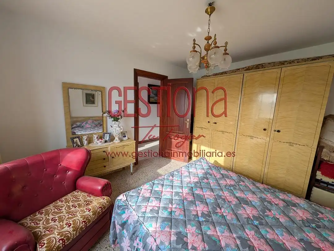 Schlafzimmer von Country house zum Verkauf in Bareyo mit Privatgarten, Terrasse und Balkon