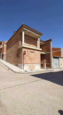 Casa-chalet en Venta en Calle Donantes de Sangre en Sabiote