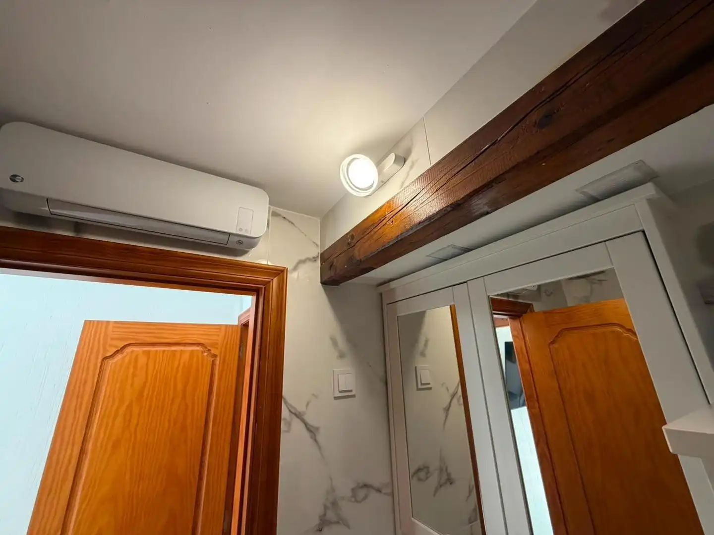 Baño de Apartamento en venta en Torrevieja con Aire acondicionado, Calefacción y Balcón