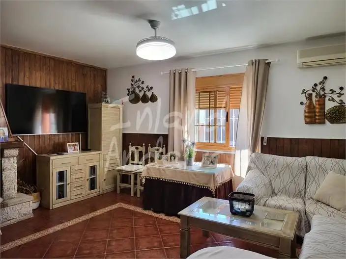 Sala de estar de Casa o chalet en venta en Villanueva de Algaidas, Málaga