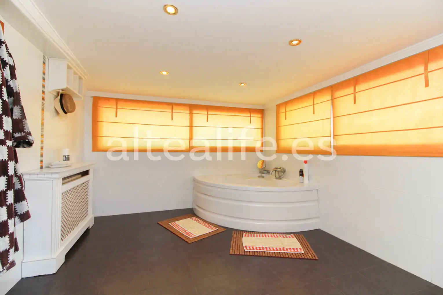 Baño de Casa o chalet en venta en La Nucia con Aire acondicionado, Jardín privado y Terraza