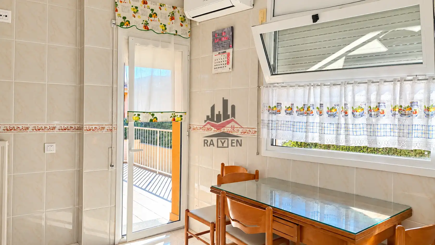 Cocina de Casa adosada en venta en Vilafant con Calefacción, Jardín privado y Terraza