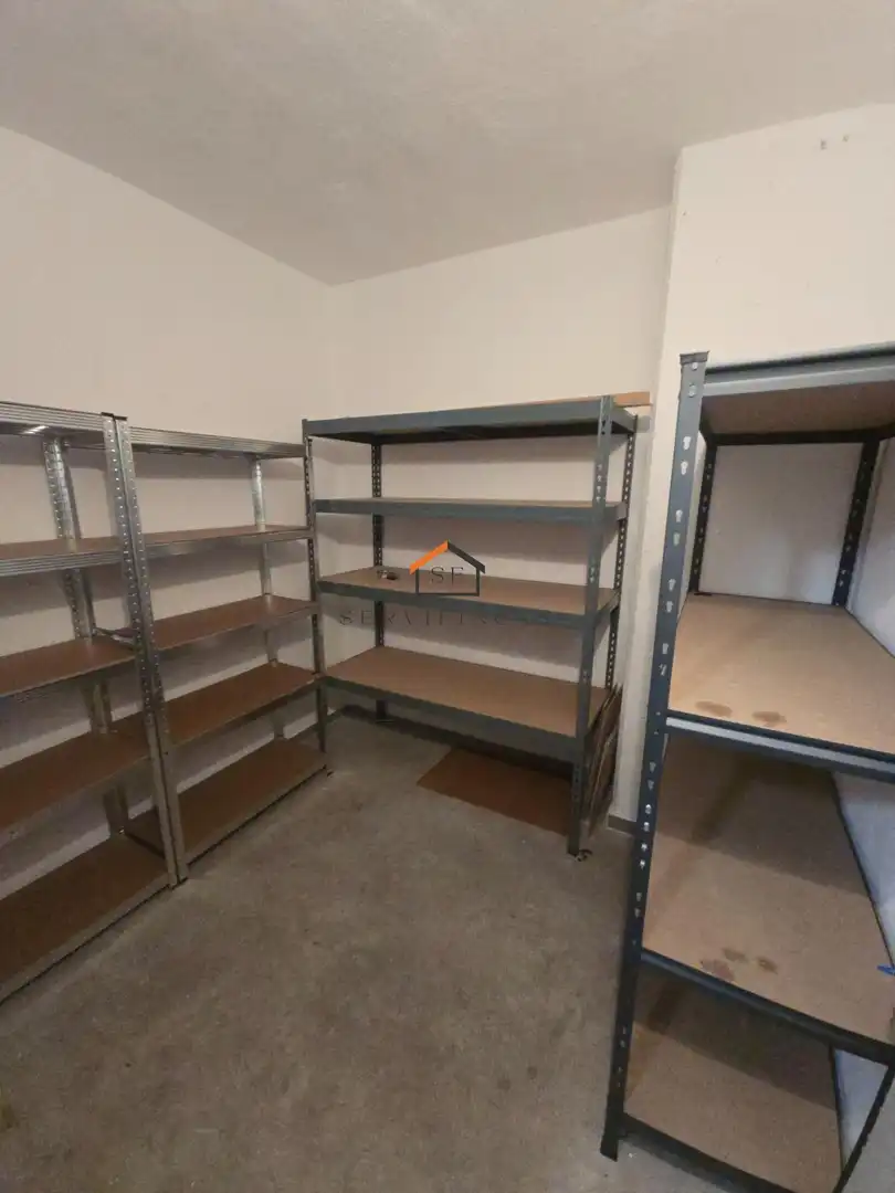 Flat for rent in Madrid  with Air Conditioner, Heating and Storage room