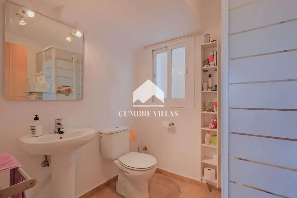 Bany de Casa o xalet en venda en Almuñécar amb Calefacció, Jardí privat i Terrassa