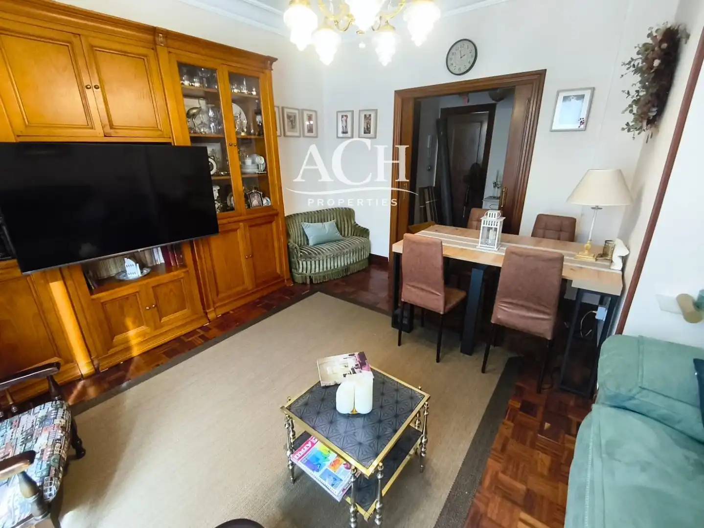 Sala de estar de Piso de alquiler en Bilbao  con Amueblado, Lavadora y TV