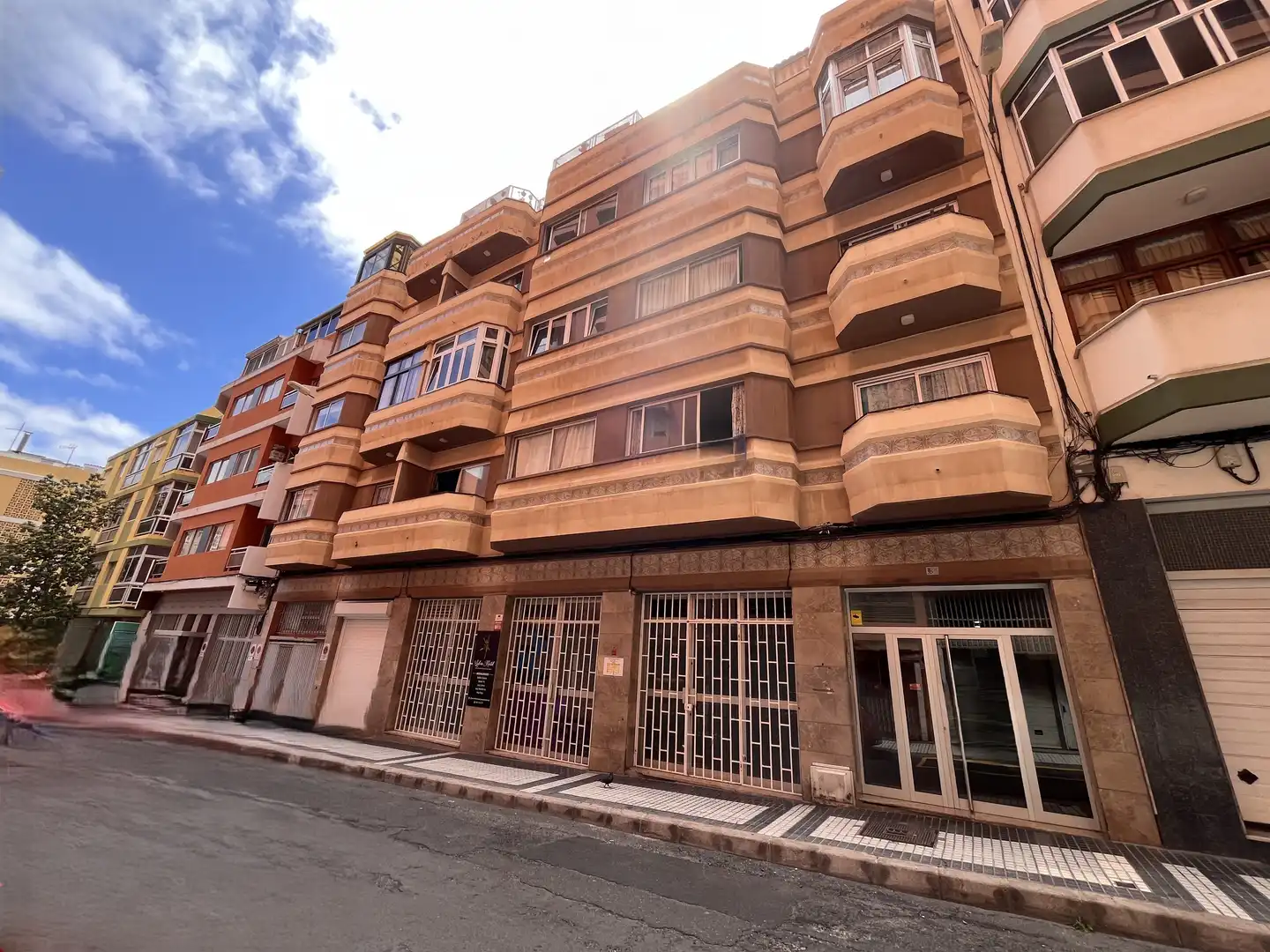 Vista exterior de Pis en venda en Las Palmas de Gran Canaria amb Balcó