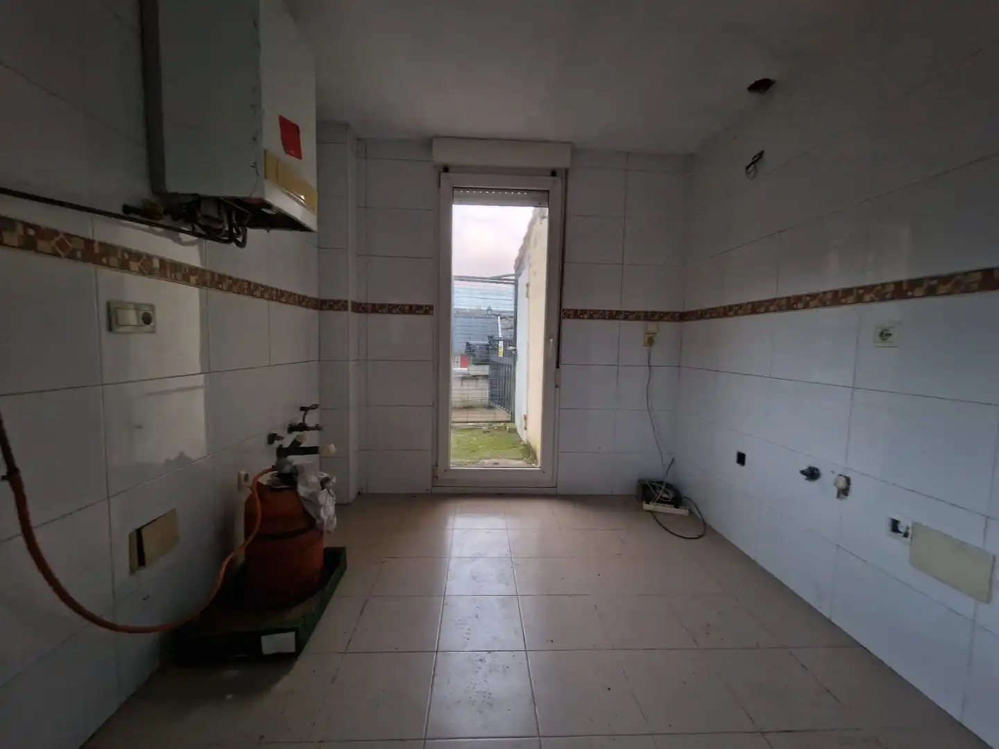 Küche von Wohnung zum Verkauf in Castañeda mit Heizung, Privatgarten und Terrasse