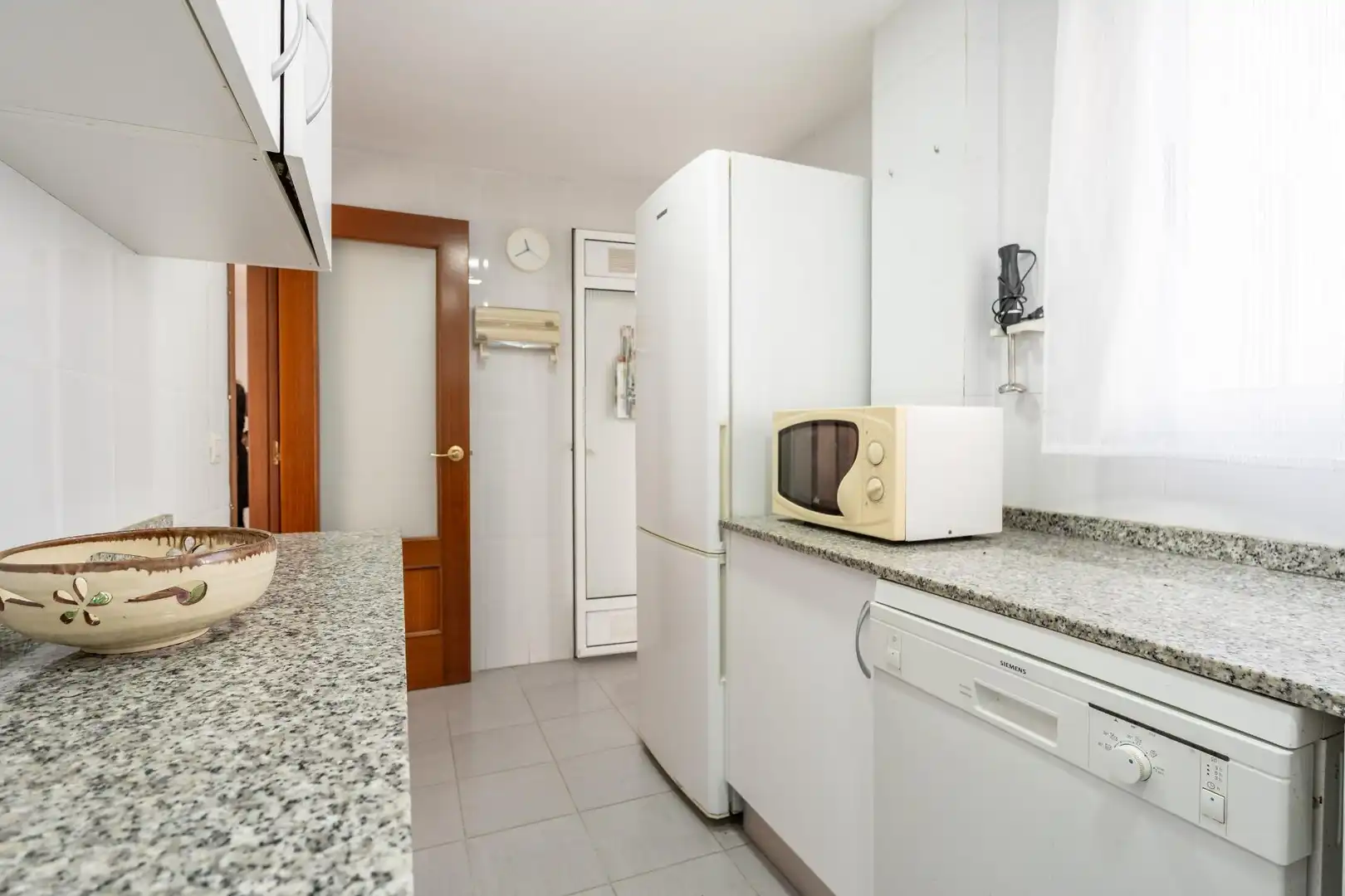 Cocina de Piso de alquiler en Valencia con Aire acondicionado, Calefacción y Amueblado