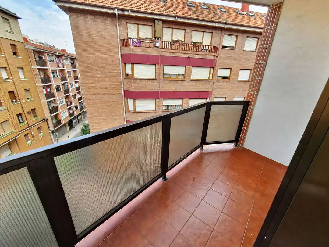 Terrassa de Pis en venda en Santurtzi  amb Calefacció, Moblat i Balcó