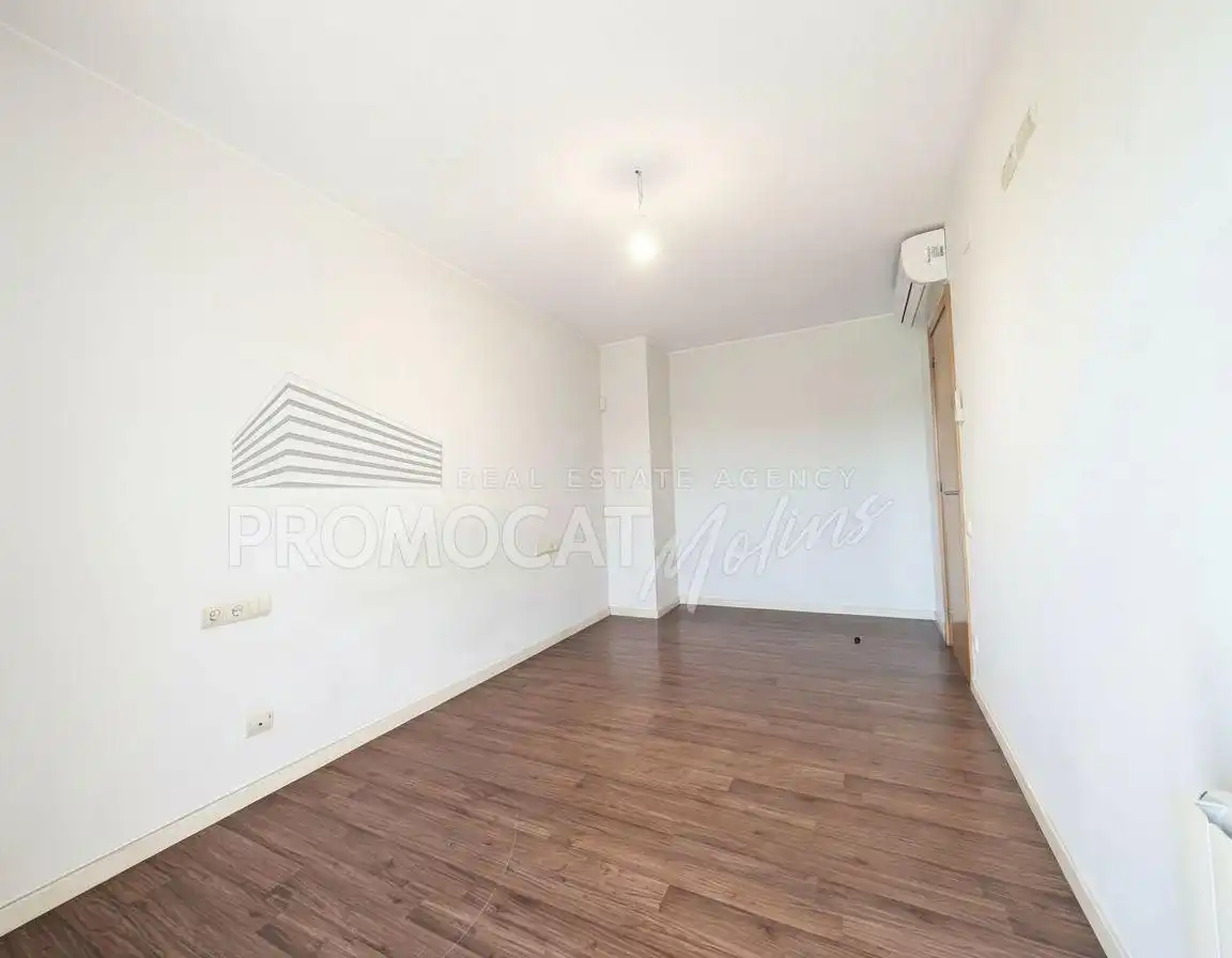 Ático en venta en Molins de Rei con Aire acondicionado, Calefacción y Parquet