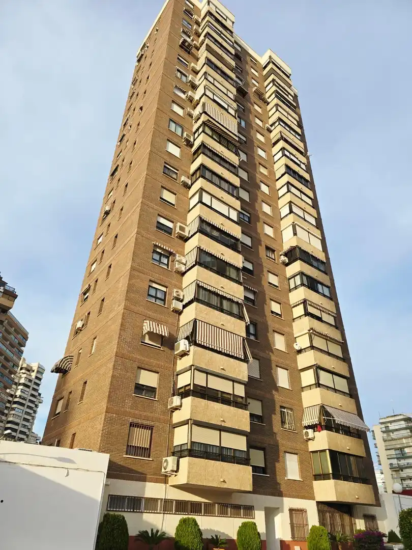 Exterior view of Flat for rent in Benidorm  with Air Conditioner, Private garden and Terrace