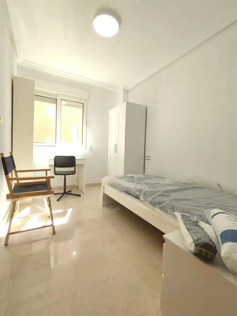 Habitación de Piso de alquiler en Murcia con Aire acondicionado, Amueblado y Balcón