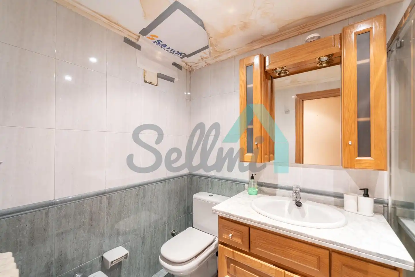 Badezimmer von Wohnung zur untervermieten in Oviedo  mit Heizung, Möbliert und Internet