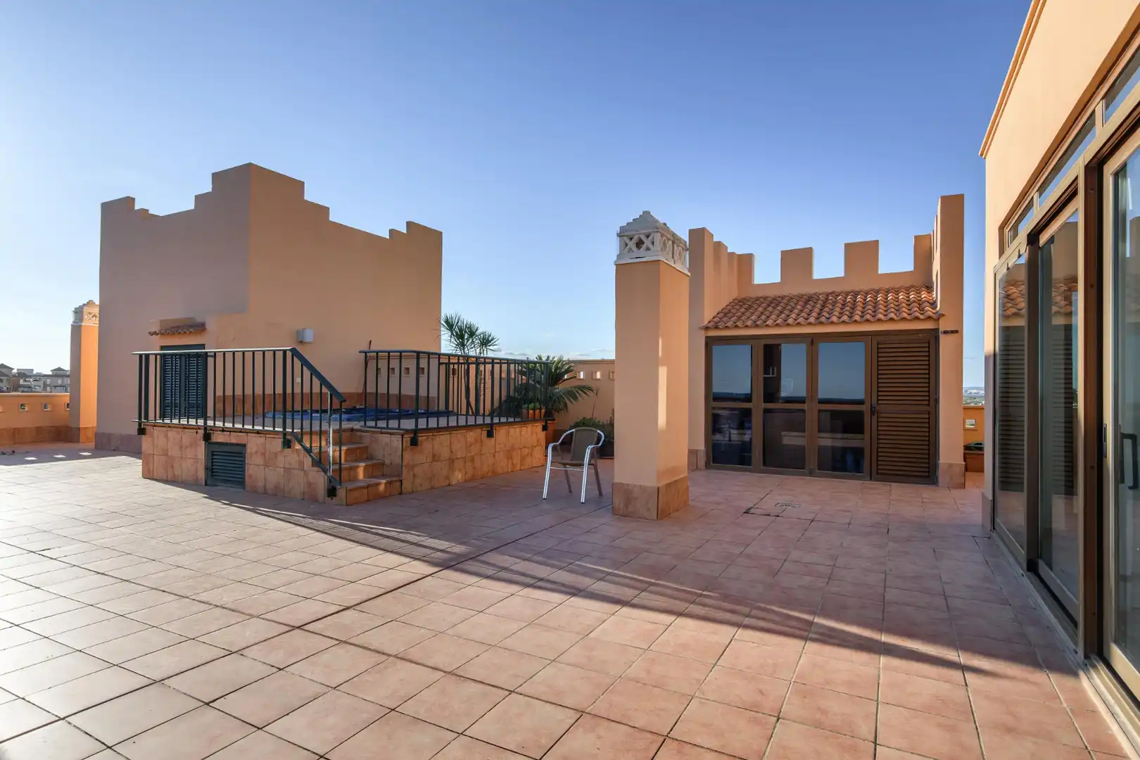 Terrasse von Dachboden zum Verkauf in Ayamonte mit Terrasse, Abstellraum und Möbliert