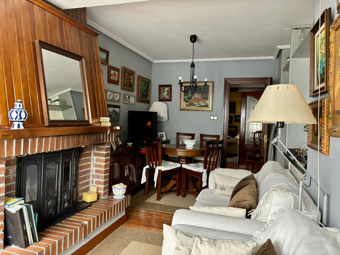 Sala de estar de Edificio en venta en Piloña