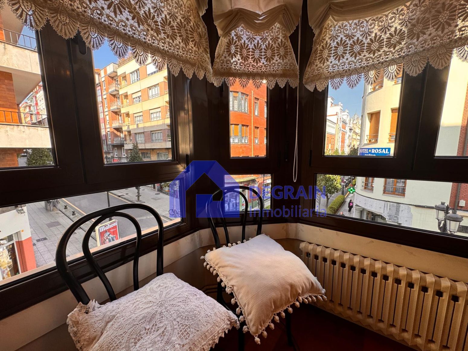 Bedroom of Flat for sale in Oviedo   with Heating and Parquet flooring