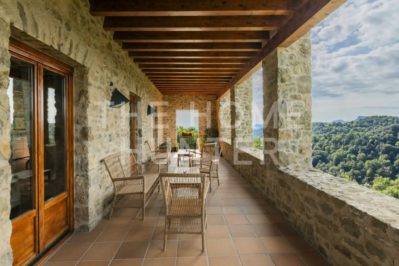 Terrassa de Finca rústica en venda en Sant Aniol de Finestres amb Aire condicionat, Calefacció i Jardí privat
