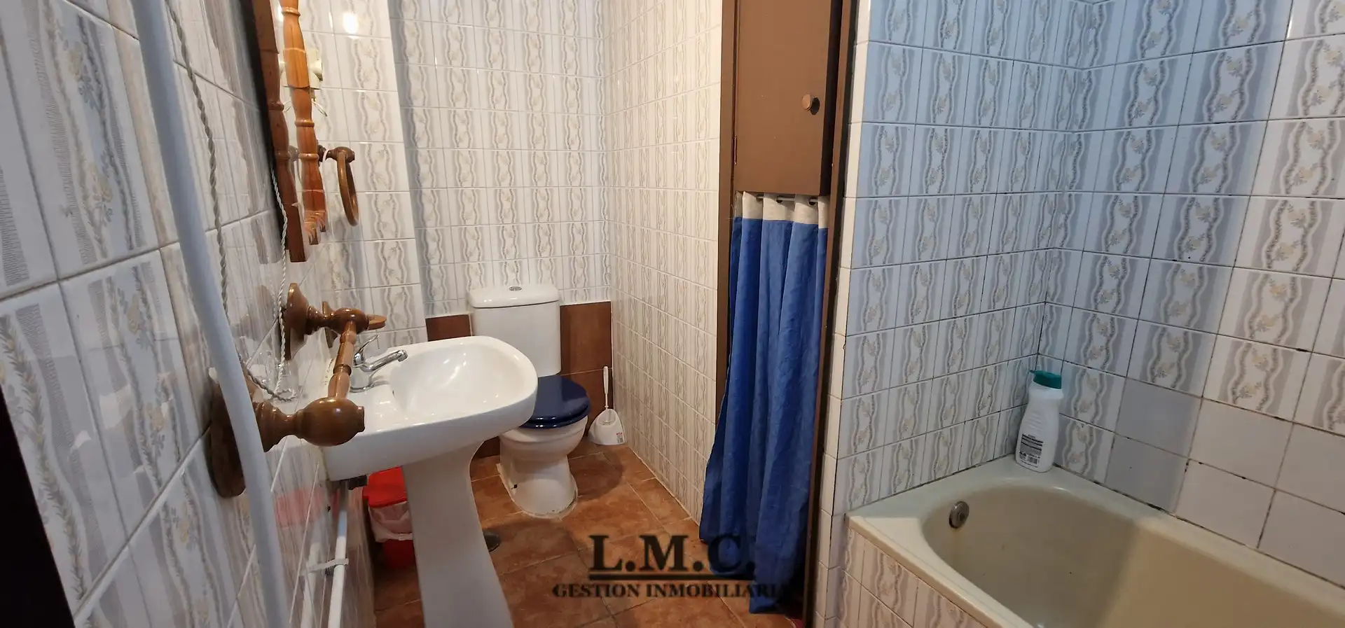 Baño de Piso en venta en Isla Cristina con Terraza, Amueblado y Horno
