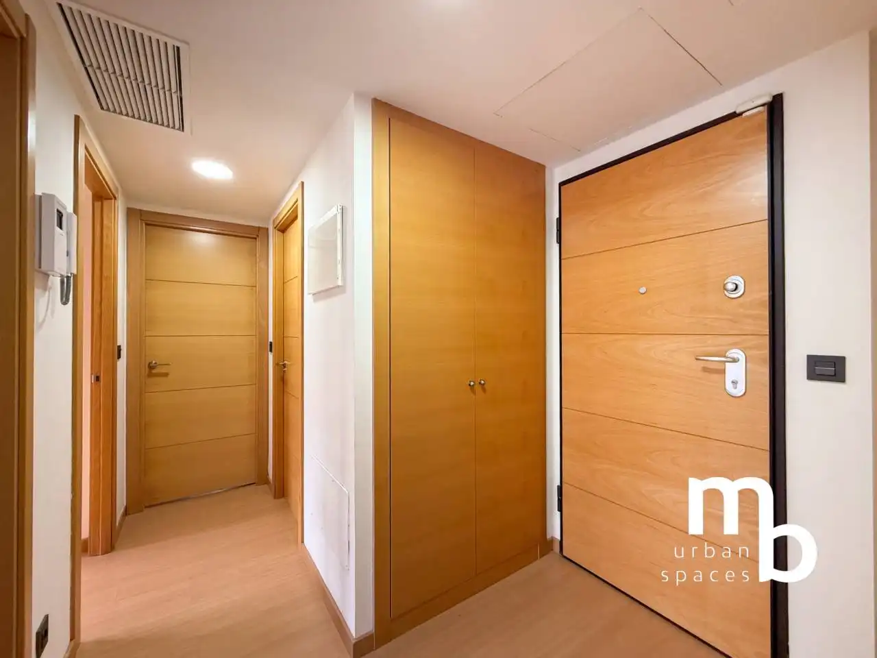 Flat for rent in Madrid  with Air Conditioner, Heating and Swimming Pool