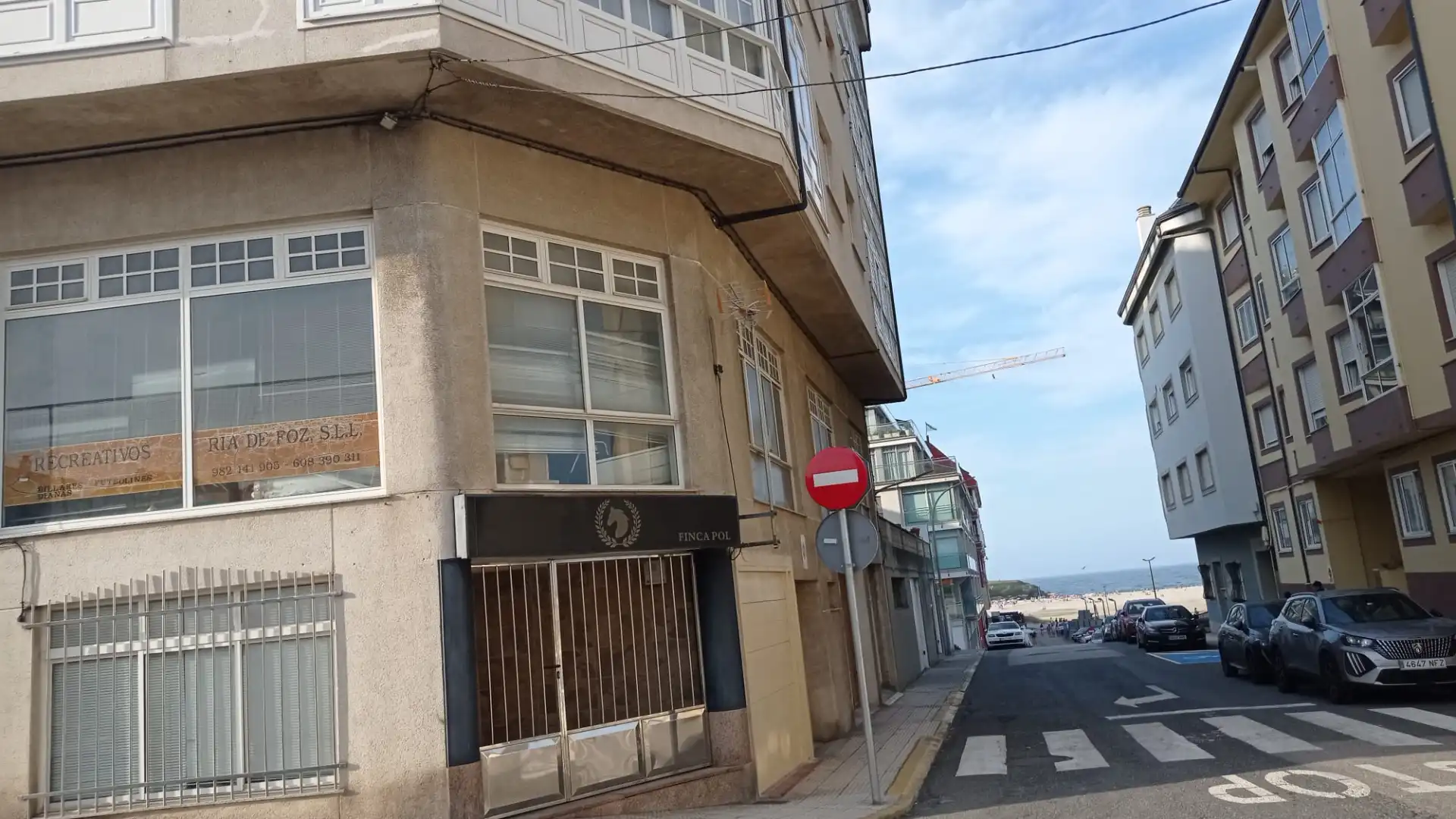 Vista exterior de Pis en venda en Foz amb Calefacció, Terrassa i Traster